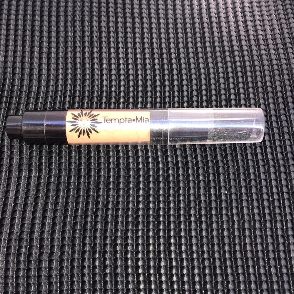 🆕Tempta Mia Mineral Powder Brush (Dark)